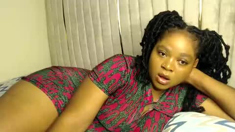 Snapshot of queenofsouls chatting on December 4, 2024, 3:15 am . online show from December 4, 2024, 3:15 am