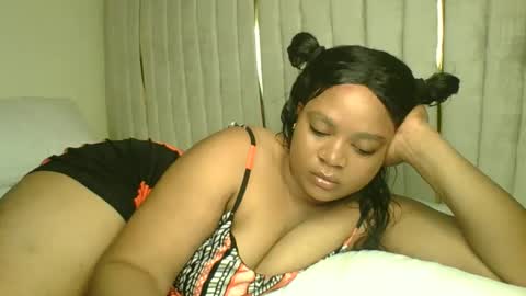 Snapshot of queenofsouls chatting on January 3, 2025, 2:54 am . online show from January 3, 2025, 2:54 am