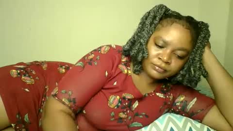 Snapshot of queenofsouls chatting on February 17, 2025, 4:53 am . online show from February 17, 2025, 4:53 am