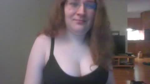 queenofthenights online show from June 19, 2026, 9:29 pm