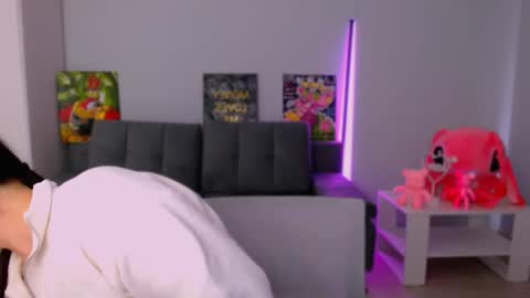 Snapshot of queenofthesense chatting on November 8, 2025, 9:20 am Patricia online show from November 8, 2025, 9:20 am