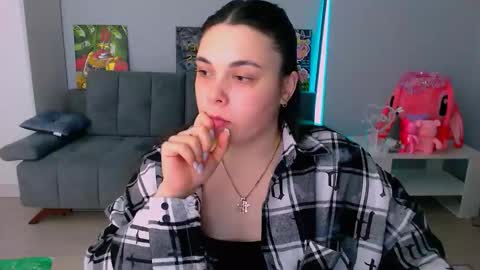 Snapshot of queenofthesense chatting on February 3, 2026, 3:06 pm Patricia online show from February 3, 2026, 3:06 pm