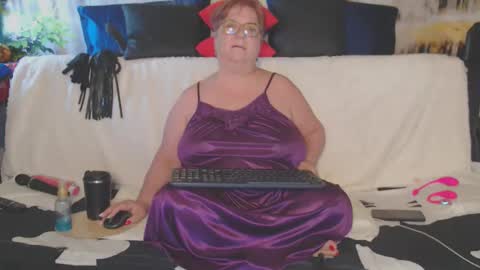 QueenPammy online show from April 8, 2026, 5:40 am