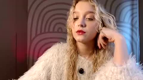 Snapshot of queenserenaaa chatting on June 14, 2026, 2:30 pm Serena XoXo online show from June 14, 2026, 2:30 pm