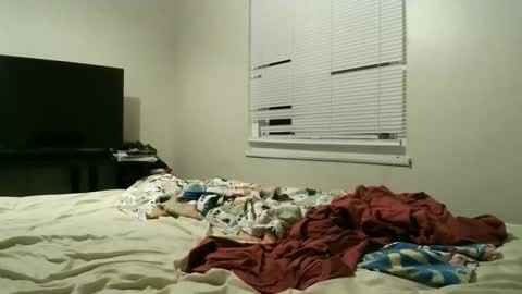 queenskull870 online show from September 30, 2025, 1:10 am