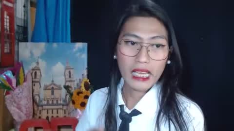 queensteffi online show from January 29, 2025, 7:00 pm