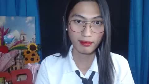 queensteffi online show from February 8, 2025, 7:16 pm