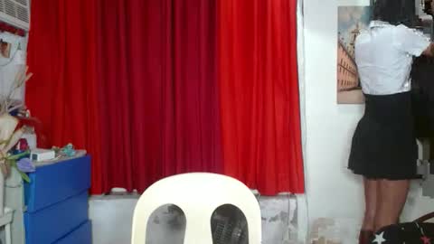 queensteffi online show from December 4, 2025, 10:07 pm