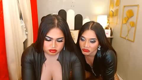 queenshasha and nathalie online show from December 7, 2024, 2:09 am