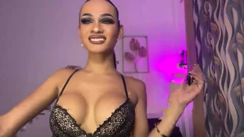 ValentinaMoone online show from September 27, 2025, 1:49 pm