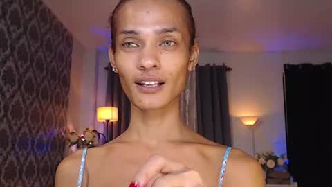 ValentinaMoone online show from June 19, 2026, 1:15 pm