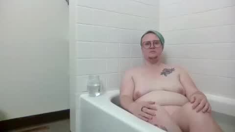 Snapshot of queerlyjaz chatting on October 14, 2025, 1:50 am queerlyjaz online show from October 14, 2025, 1:50 am