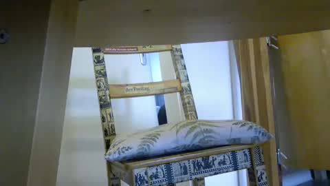 quetequeres online show from April 19, 2026, 10:03 am