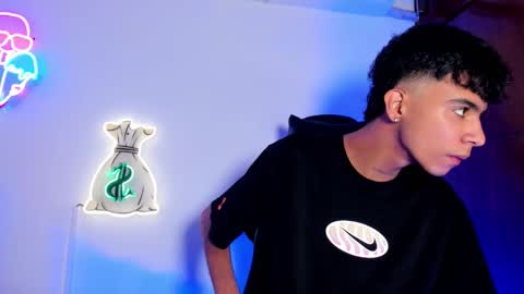 quetzal_coatl_ online show from November 7, 2025, 8:53 pm