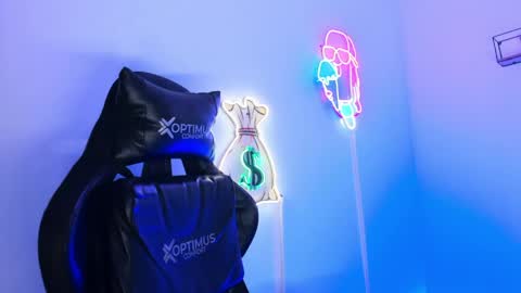 Snapshot of quetzal_coatl_ chatting on April 6, 2026, 11:27 pm quetzal_coatl_ online show from April 6, 2026, 11:27 pm