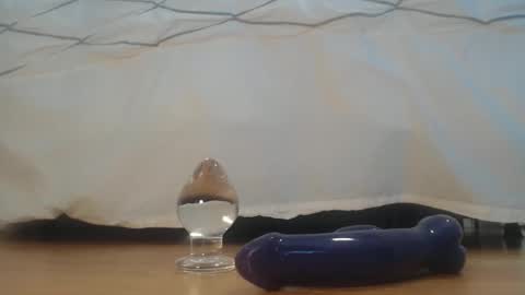 Snapshot of quickshotsissy chatting on February 2, 2026, 5:44 pm SissyAlli online show from February 2, 2026, 5:44 pm
