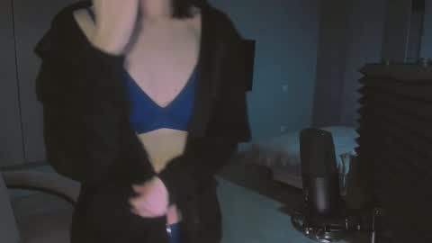 quietluxury online show from December 20, 2025, 9:38 am