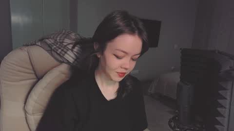 Snapshot of quietluxury chatting on May 27, 2026, 12:57 pm quietluxury online show from May 27, 2026, 12:57 pm