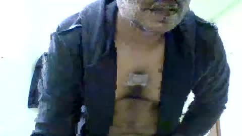 Snapshot of quietlyyours chatting on February 2, 2026, 3:11 pm quietlyyours online show from February 2, 2026, 3:11 pm