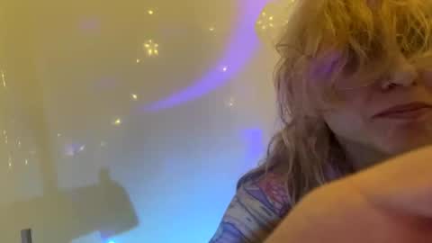 Snapshot of quinnbets69 chatting on November 18, 2025, 1:00 am quinnbets69 online show from November 18, 2025, 1:00 am