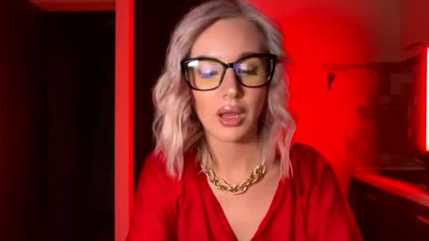 qusi28 online show from February 27, 2025, 10:09 pm