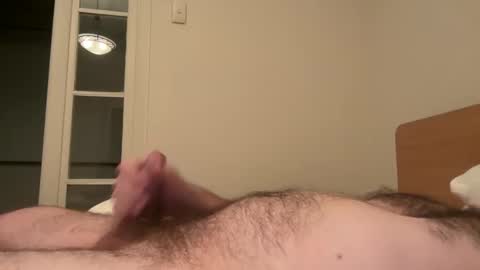 qwert948714 online show from May 3, 2026, 11:49 am