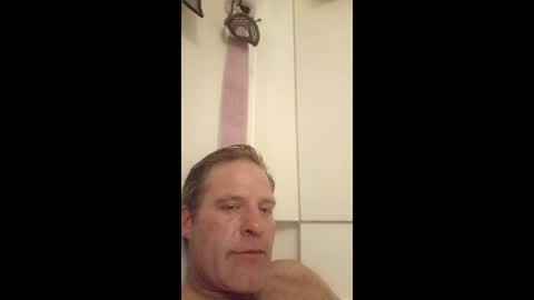 Snapshot of r04233054 chatting on March 26, 2026, 6:52 am r04233054 online show from March 26, 2026, 6:52 am