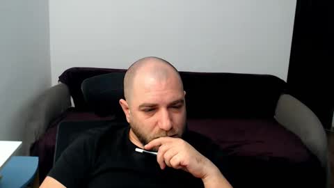 R0bila online show from October 17, 2025, 7:05 pm