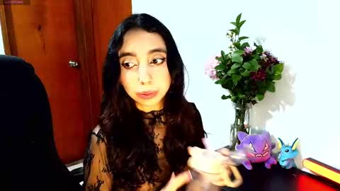 Snapshot of r0ttenangel chatting on September 19, 2025, 5:53 am Angel online show from September 19, 2025, 5:53 am