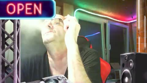 dj mike online show from February 14, 2025, 11:42 pm