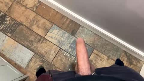 Snapshot of r_andolph chatting on February 10, 2026, 2:32 pm r_andolph online show from February 10, 2026, 2:32 pm