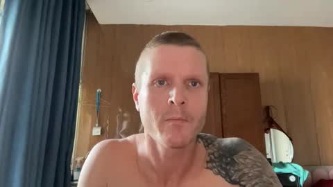 rabbit_eyes69 online show from November 12, 2025, 8:48 am