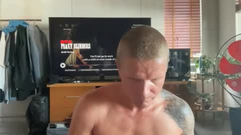 rabbit_eyes69 online show from May 19, 2026, 7:26 am