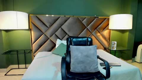  Rachel  online show from April 25, 2026, 9:23 pm