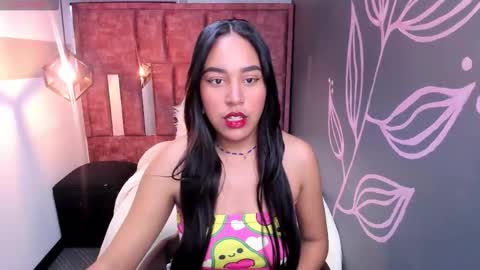Snapshot of rachel__jonees chatting on October 22, 2025, 12:05 pm Rachel Jonees online show from October 22, 2025, 12:05 pm