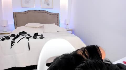 RACHEL ES online show from February 4, 2026, 7:58 am