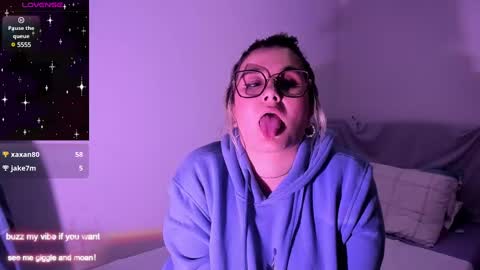 Snapshot of rachel_fo chatting on January 4, 2025, 1:52 am Rachel Foss online show from January 4, 2025, 1:52 am