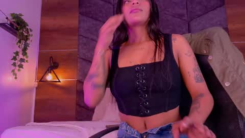  RACHEL  online show from November 17, 2025, 11:38 am