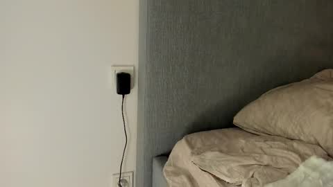 Snapshot of rachel_rey chatting on November 27, 2025, 8:44 pm Sherryl online show from November 27, 2025, 8:44 pm