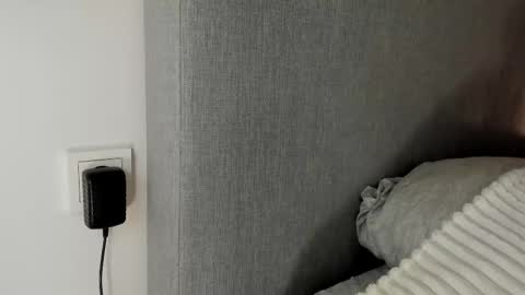 Snapshot of rachel_rey chatting on December 19, 2025, 9:05 am Sherryl online show from December 19, 2025, 9:05 am