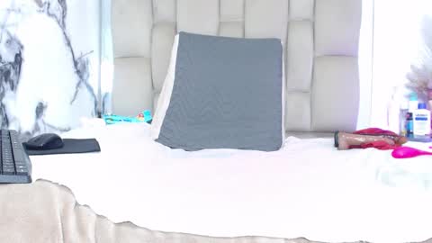 Snapshot of rachele_x chatting on February 9, 2026, 2:10 pm Rachel online show from February 9, 2026, 2:10 pm