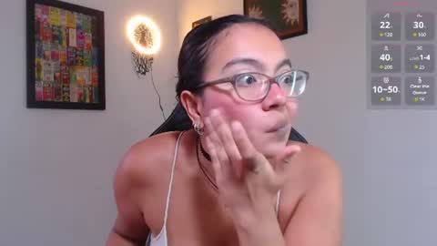 Snapshot of rachell_420 chatting on July 1, 2026, 4:51 pm rachell_420 online show from July 1, 2026, 4:51 pm