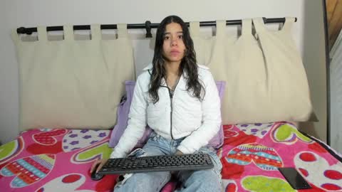 Rachell online show from February 9, 2025, 3:43 am