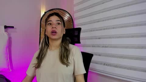 Rachell online show from September 11, 2025, 4:34 am