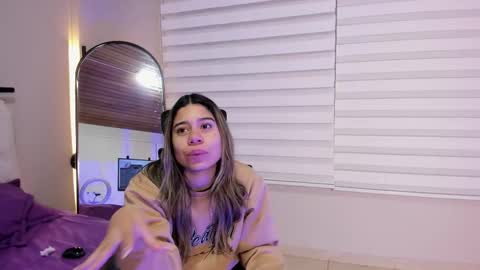 Rachell online show from October 4, 2025, 4:32 am