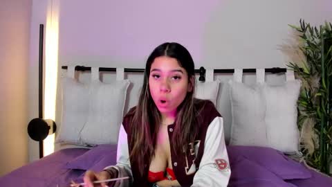 Rachell online show from March 18, 2026, 4:37 am