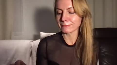 Snapshot of rachelldelicious chatting on December 12, 2024, 8:43 pm Rachel online show from December 12, 2024, 8:43 pm