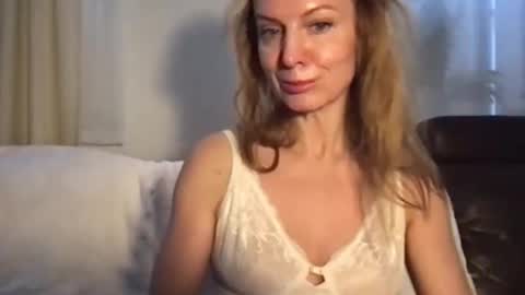 Snapshot of rachelldelicious chatting on December 18, 2024, 10:19 am Rachel online show from December 18, 2024, 10:19 am