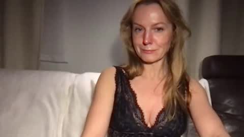 Snapshot of rachelldelicious chatting on December 30, 2024, 9:08 pm Rachel online show from December 30, 2024, 9:08 pm
