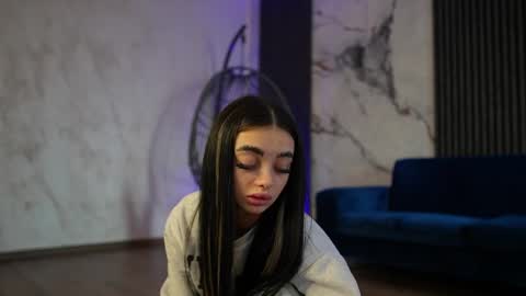 Ann online show from April 12, 2026, 4:17 am